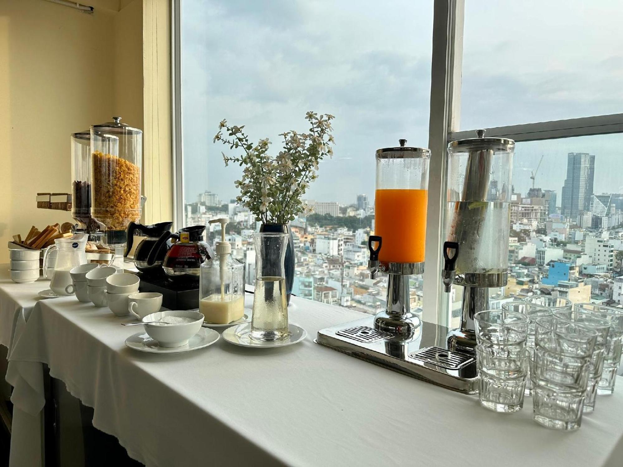 Hotel The Arrivals Ho Chi Minh City